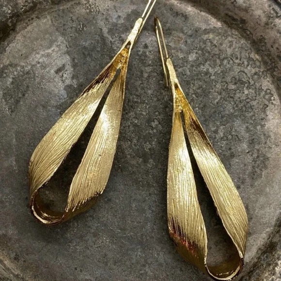 Anthropologie Jewelry - NEW Folded Flower Drop Earrings